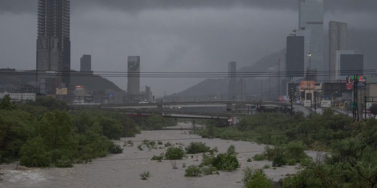 Tormenta Alberto azota Monterrey y otros estados mexicanos. / Foto: EFE.