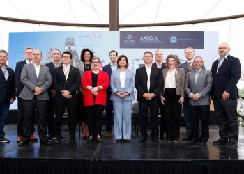Vicepresidenta destaca compromiso de Guatemala para estrechar lazos de inversión y comercio