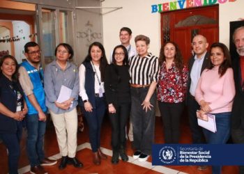 Visita de la primera dama de la Nación, doctora Lucrecia Peinado.