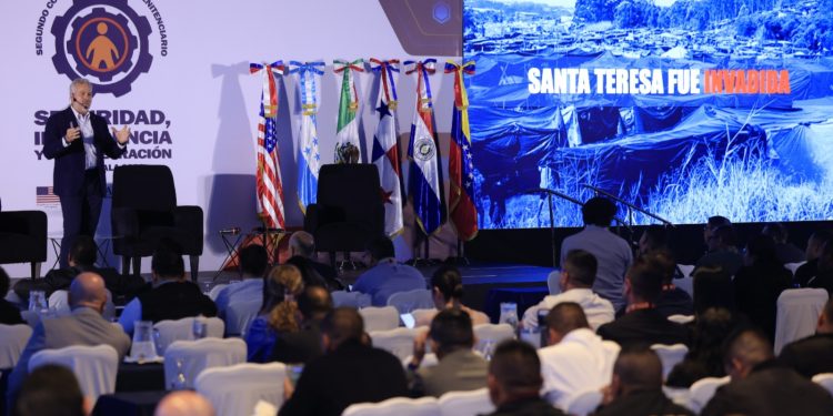 Alberto Vollmer: Transformando la realidad penitenciaria con el Proyecto Alcatraz