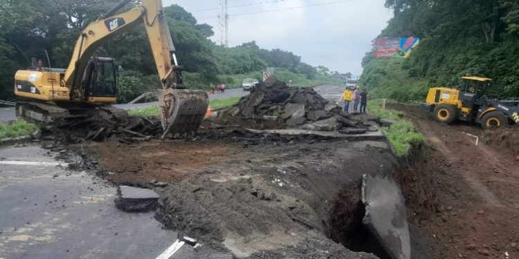 Ministro supervisa trabajos en zona de deslave Palín-Escuintla