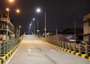 Autoridades municipales entregan nuevo viaducto en la calzada Atanasio Tzul