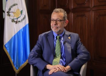 El ministro Félix Alvarado busca fortalecer la institucionalidad del CIV. /Foto: Gilber García.
