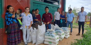 Entrega de raciones de alimentos en Alta Verapaz. / Foto: MAGA.