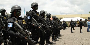 Más de 60 agentes se suman a las Fuerzas Especiales de la Policía. / Foto: PNC.