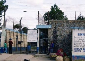 Redes criminales aprovechan las necesidades para ejercer control en las cárceles. / Foto: DCA.