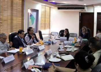 Reunión de la junta de representantes para la recuperación de la cuenca del lago de Amatitlán