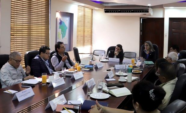 Reunión de la junta de representantes para la recuperación de la cuenca del lago de Amatitlán