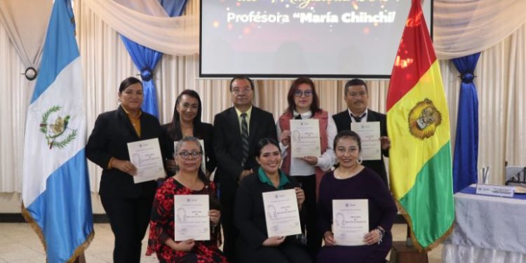 Entregan Galardón Departamental del Magisterio 2024 a docentes marquenses
