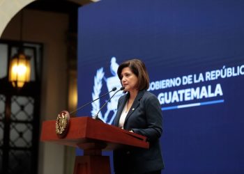 Vicepresidenta Karin Herrera en conmemoración del Día Mundial de los Refugiados. / Foto: Noé Pérez.