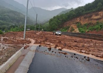 Siguen trabajos de limpieza en la Ruta RD-SRO-3, km 85 ruta de Casillas a San Rafael las Flores