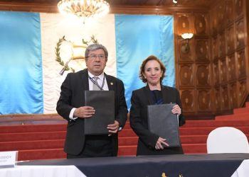 La firma de este convenio representa un paso significativo en la lucha contra la desnutrición en Guatemala. / Foto: Carlos Jacinto.