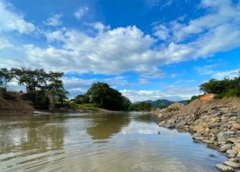 Ministerio de Ambiente aclara que licencia ambiental del proyecto Cerro Blanco no está vigente