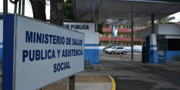 Ministerio de Salud en alerta roja por las lluvias. / Foto: Alejandro García.