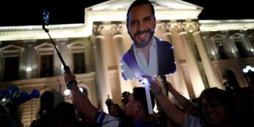 Nayib Bukele asume este sábado un segundo mandato presidencial en El Salvador.