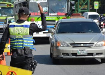 Iniciativa 64-02: Congreso busca aliviar carga económica extendiendo plazo para pago de impuesto vehicular