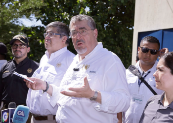 Presidente Arévalo tras inspección de "El Infiernito". / Foto: Dickéns Zamora.