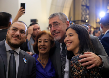 El presidente Arévalo respondió nuevamente las consultas de la ciudadanía en redes sociales. / Foto: Archivo, Gilber García.