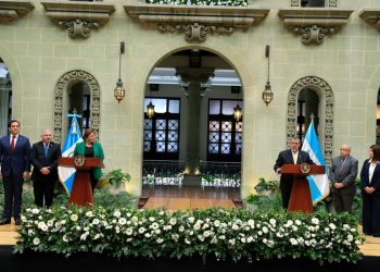 Presidente reitera compromiso de continuar trabajo conjunto entre Guatemala y Honduras