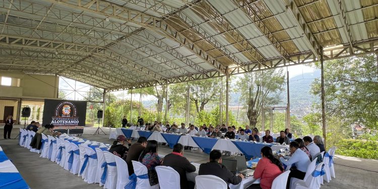 Promueven procesos de planificación democrática para el desarrollo de Sacatepéquez