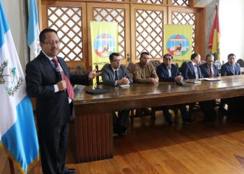 Mesa de seguridad promueve la prevención de estafas y fraudes por internet