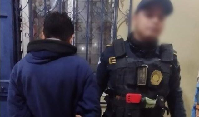 Allanamiento en San José Pinula resulta en la captura de sospechosa de extorsión