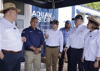 Binomio presidencial vista el puesto de control migratorio El Ceibo, creado en 2015. / Foto: Dickéns Zamora.