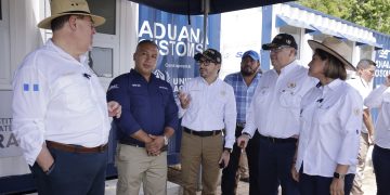 Binomio presidencial vista el puesto de control migratorio El Ceibo, creado en 2015. / Foto: Dickéns Zamora.