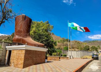 La primera feria artesanal Bazar de Calzado se llevará el Pastores, Sacatepéquez. /Foto: PNC.