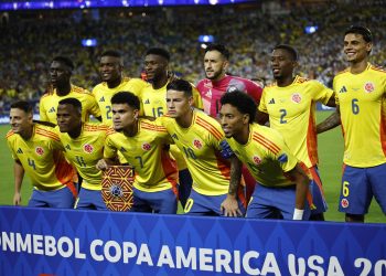 Petro, “orgulloso” de Colombia y sus jugadores que lo “dieron todo en la cancha”