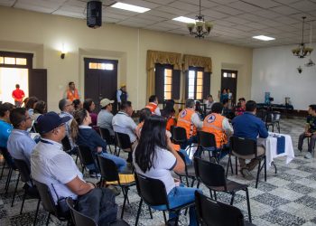 Codred de Alta Verapaz da seguimiento al desplazamiento de huracán Beryl