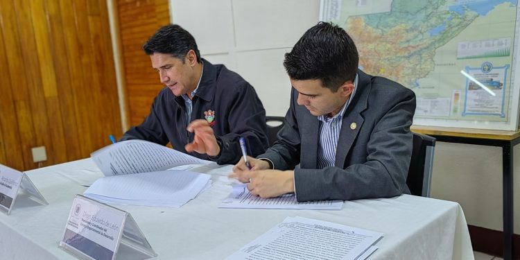 Mejorarán infraestructura de agua potable y alcantarillado en diferentes zonas de la Ciudad de Guatemala