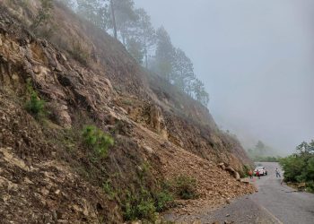 Supervisan infraestructura vial con el fin de prevenir emergencias en Jalapa