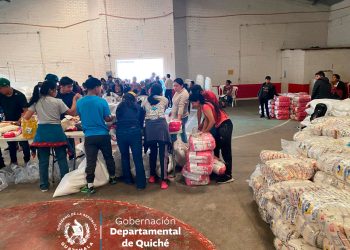 Entregan raciones de alimentos a comunidades en riesgo en Quiché