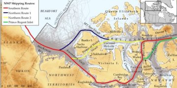 El mapa muestra las áreas de navegación en el Ártico, donde la temporada para ello se ha reducido debido a bloques de hielo flotante.