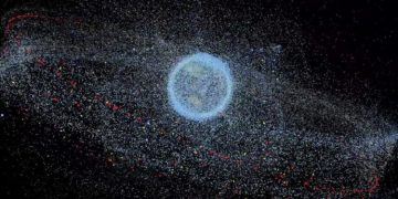 Aunque cada vez hay más esfuerzos por reducir la basura espacial, esta aumenta cada vez más rápidamente.