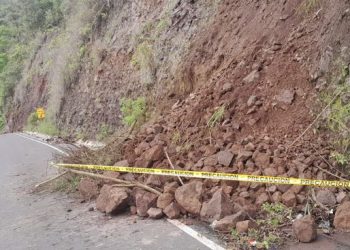 Comred de San Luis Jilotepeque da respuesta a deslizamiento en La Montaña