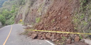 Comred de San Luis Jilotepeque da respuesta a deslizamiento en La Montaña