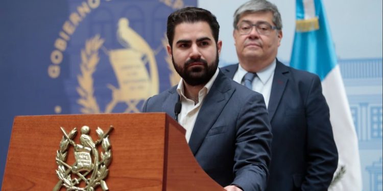 Secretario de Comunicación Social de la Presidencia, Santiago Palomo. / Foto: Daniel Ordoñez y Byron de la Cruz.