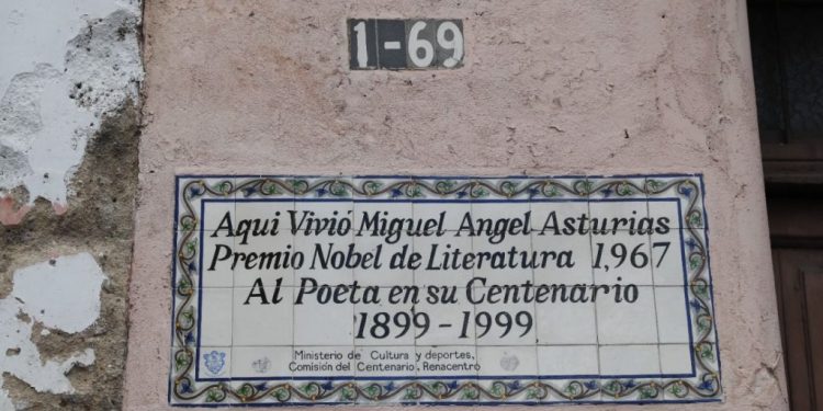 Casa de Miguel Ángel Asturias, entre los barrios de Candelaria y San José. / Foto: DCA