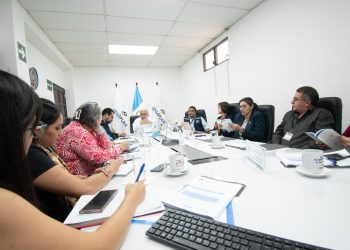 Comisión Interinstitucional de Alimentación Escolar se reúne para coordinar acciones en favor de estudiantes. / Foto: Segeplan.