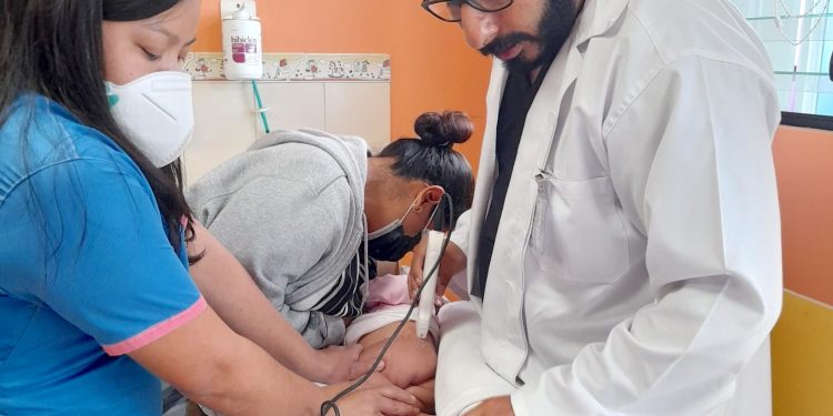 IGSS utiliza tecnología avanzada para la corrección y diagnostico de la displasia del desarrollo de la cadera. / Foto: IGSS.