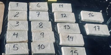Detenido con paquetes de cocaína valorada en 1.7 millones de quetzales en Morales, Izabal