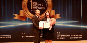 Embajadora de Guatemala en Corea recibe doble reconocimiento por su esfuerzo diplomático