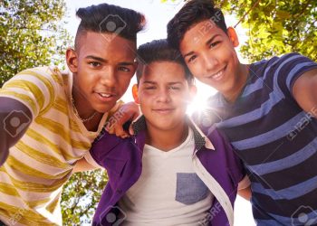 Estudio revela aspectos de la masculinidad en adolescentes. / Foto: 123RF.