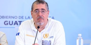 El presidente Bernardo Arévalos destacó la necesidad de reforzar la presencia del Estado en Petén.