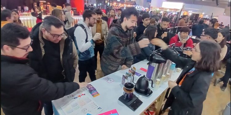 Guatemala participó dentro de los 100 expositores de ExpoCafé Chile 2024. / Foto: Minex.