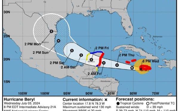 Se pronostica que el huracán Beryl llegará a la Península de Yucatán, México, este viernes después de mediodía./ Foto: NHC