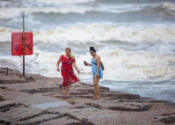 Beryl golpea suelo estadounidense. / Foto: EFE.