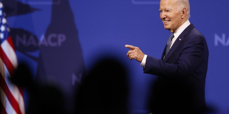 Biden dice que abandonaría la carrera presidencial si tuviera un problema médico grave